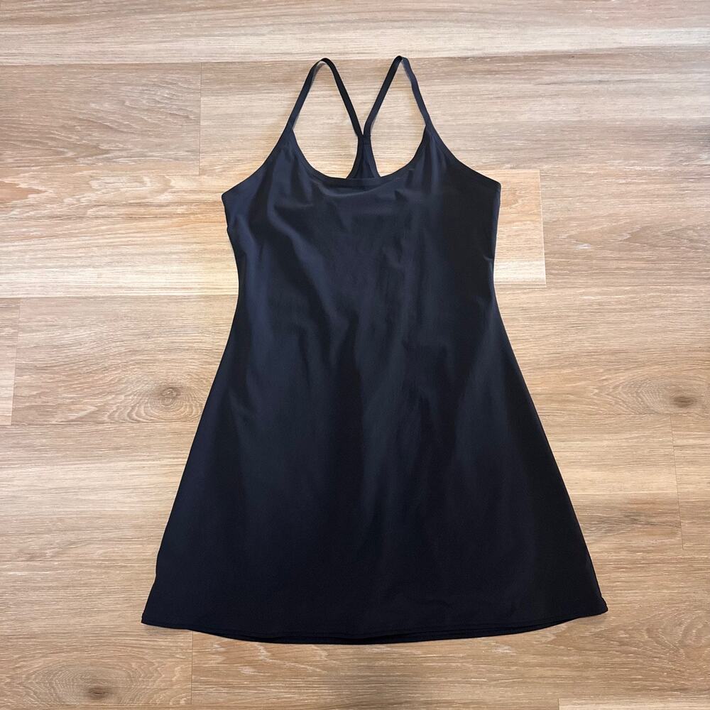 Outdoor Voices Exercise Dress Black Racerback Built-In Shorts Size M - Picture 10 of 11